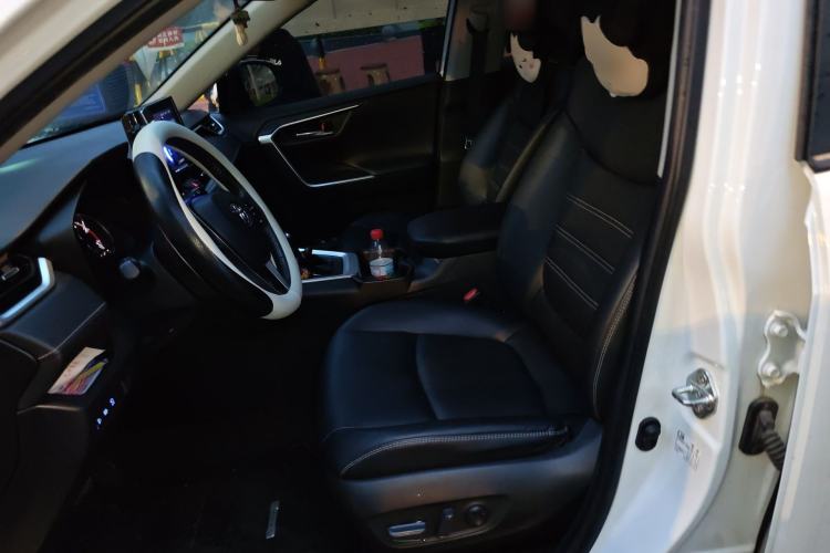 Used Toyota RAV4 2021 2.0L CVT Two-Wheel Drive Fashion PLUS Edition Left Front Seat