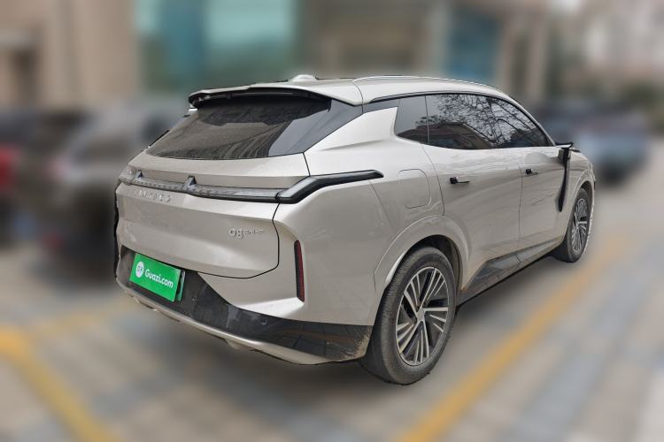 Used Lynk & Co 08 EM-P 2023 120km Long-Range Halo
