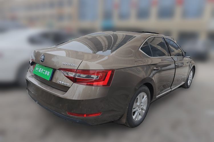 Used Skoda Superb 2016 TSI330 DSG Innovation Edition
