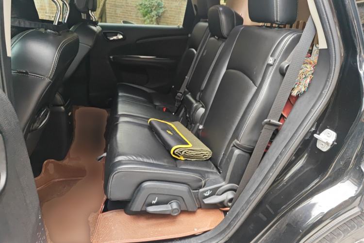 Used Dodge Journey 2013 3.6L Four-Wheel Drive Flagship Edition