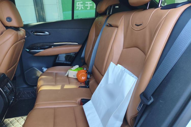 Used Cadillac XT4 2022 28T Two-Wheel Drive Prestige Version
