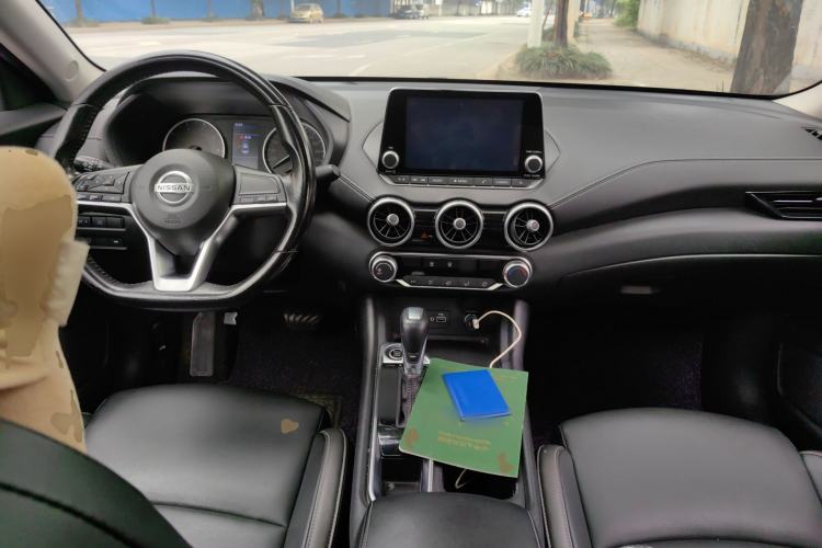 Used Nissan Sylphy 2020 1.6L XL CVT Enjoyment Edition Center Console