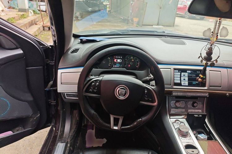 Used Jaguar XF 2013 XF 2.0T Luxury Edition