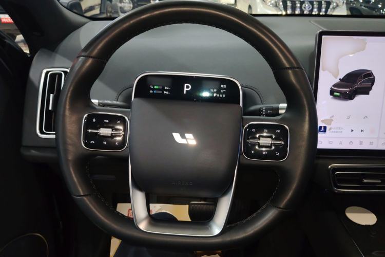 Used Li Auto L8 2023 Pro Model
