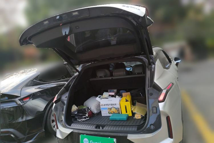 Used Lynk & Co 08 EM-P 2023 120km Long-Range Halo