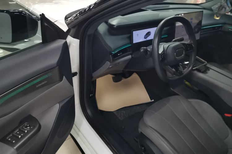 Used Lynk & Co 07 2024 EM-P 126 Long-Range Ultra