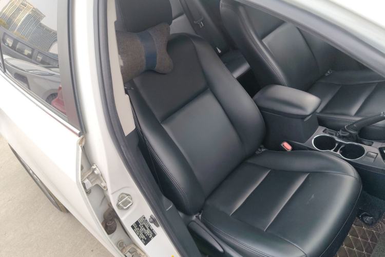 Used Toyota Corolla 2014 1.6L CVT GL Right Front Seat