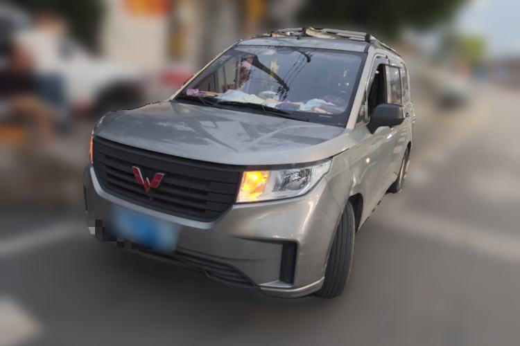 Used Wuling Hongguang PLUS 2020 1.5L Manual Standard Edition 5 Seats