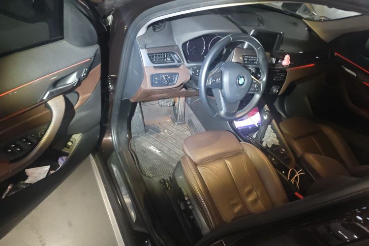 Used BMW X1 2019 sDrive18Li Premium Edition Driver Seat