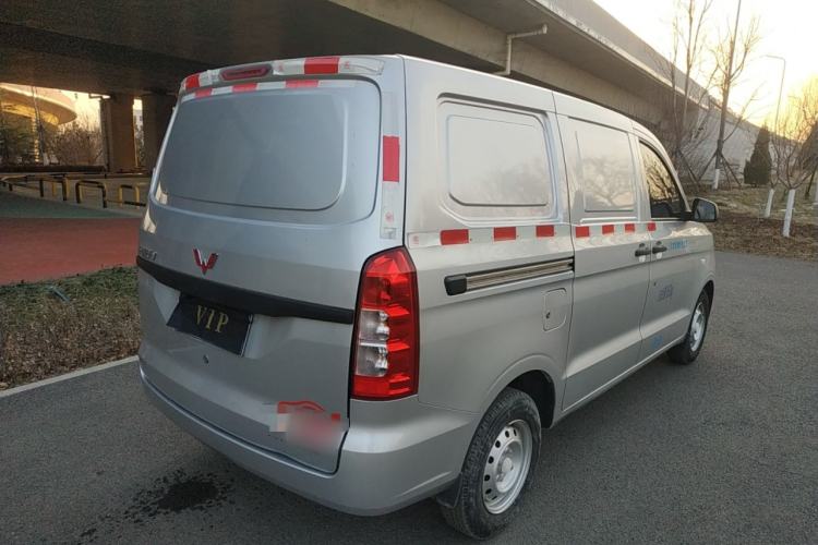 Used Wuling Hongguang V 2021 1.5L Jingqu Edition Enclosed-Window Vehicle LAR