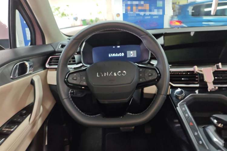 Used Lynk & Co 06 EM-P 2023 1.5T Remix PHEV Shero