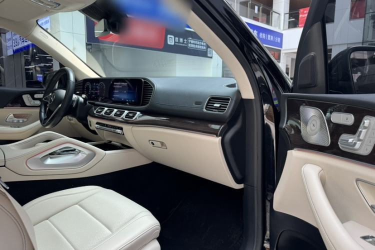 Used Mercedes-Benz GLE 2024 Refreshed GLE 350 4MATIC Stylish Edition
