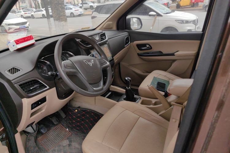 Used Wuling Hongguang 2015 1.5L S1 Comfort China V Standard Left Front Seat