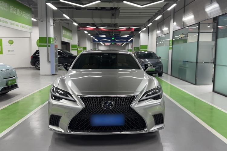 Used Lexus LS 2021 500h Luxury Edition
