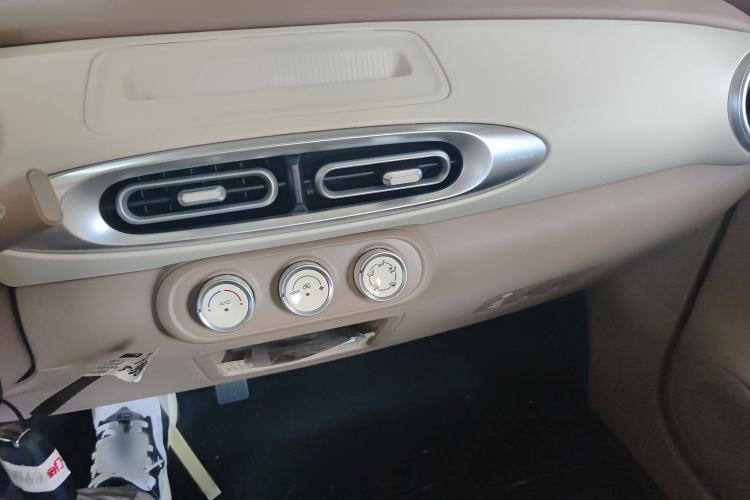 Used Wuling Hongguang MINIEV 2025 Four-Door Version Advanced Edition