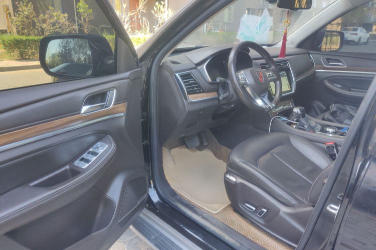 Used Roewe RX8 2018 30T Smart Connectivity All-Wheel Drive Supreme Edition Driver Seat