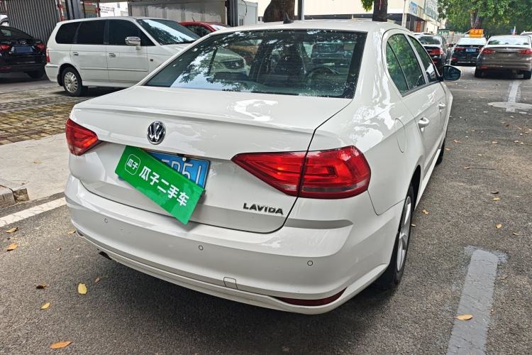 Used Volkswagen Lavida 2015 1.6L Automatic Fashion Edition