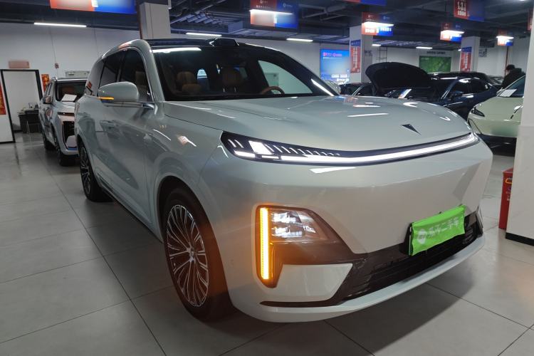 Used Deepal S09 2025 Four-Wheel Drive Ultra+ Custom Edition
