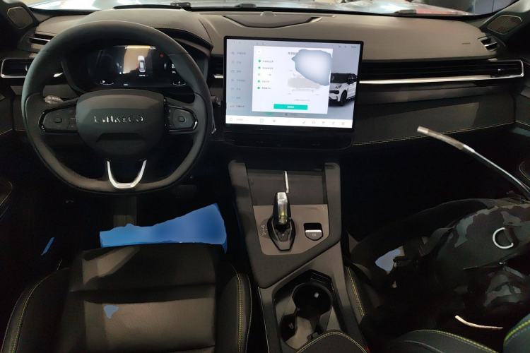 Used Lynk & Co 01 2025 2.0TD Two-Wheel Drive Refreshed Pro Version Center Console