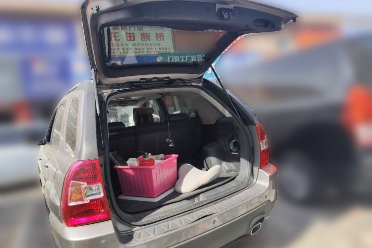 Used Kia Sportage 2012 2.0L Manual Two-Wheel Drive GLS Trunk