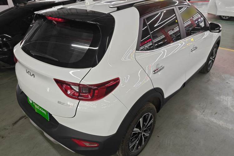 Used Kia kx1 Stonic 2021 1.4L CVT Sunroof Model Rear Right 45 Deg