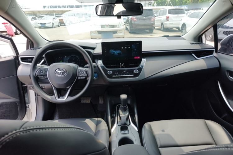 Used Toyota Corolla 2023 1.8L Smart Electric Hybrid Dual-Motor Pioneer Edition Center Console