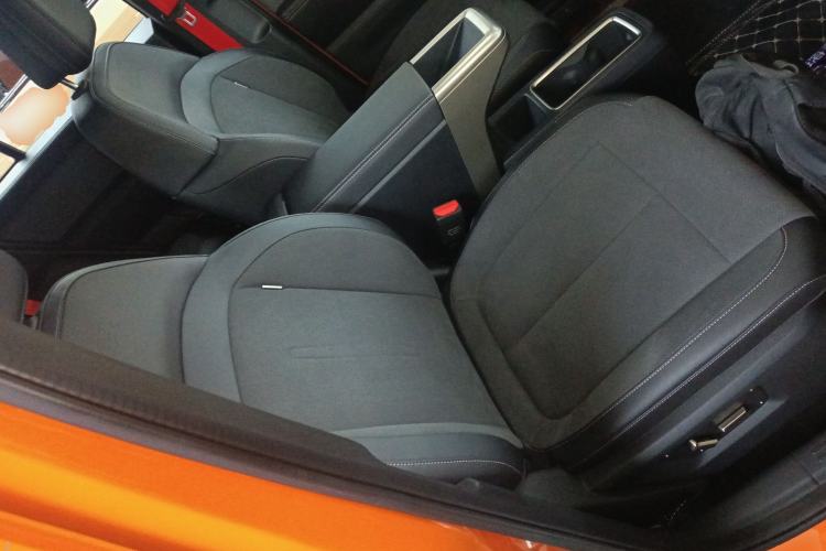 Used iCAR V23 2026 Model V23S 501 Four-Wheel Drive Peak Performance Edition Right Front Seat