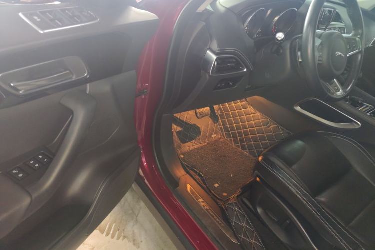 Used Jaguar F-PACE 2016 3.0 SC Four-Wheel Drive R-Sport Sport Edition Driver Seat