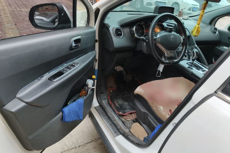 Used Peugeot 3008 2015 2.0L Automatic Classic Edition