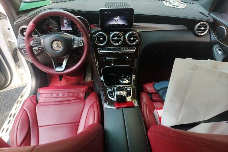 Used Mercedes-Benz GLC 2019 Facelift GLC 260 L 4MATIC Luxury Model