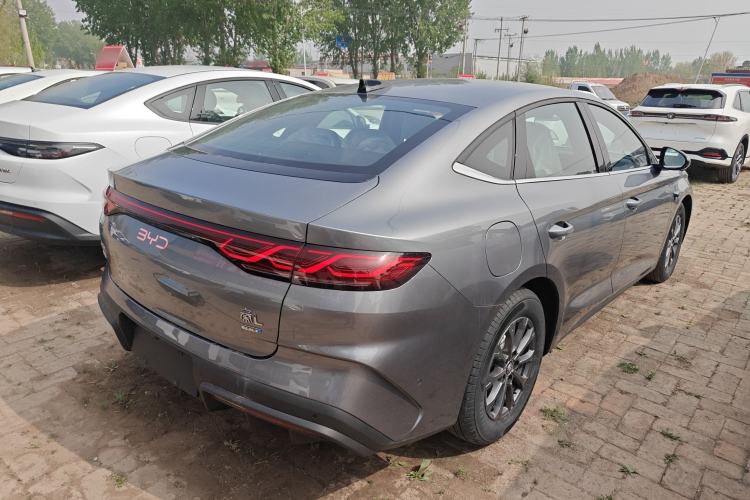 Used BYD Qin L 2025 DM-i Smart Drive 80KM Leading Model
