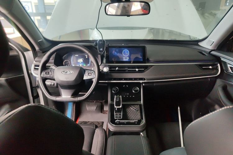 Used Chery Tiggo 8 2025 Excellence Edition 230 TCI Automatic Luxury Version 5 Seats Center Console