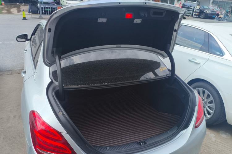 Used Mercedes-Benz C-Class 2016 C 200 L 4MATIC Sport Edition Trunk