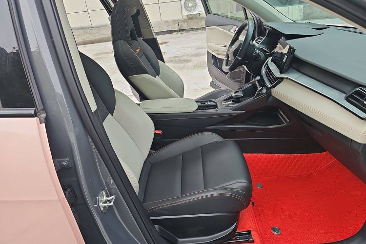 Used Lynk & Co 06 EM-P 2022 PHEV 84 km Range Pro Version