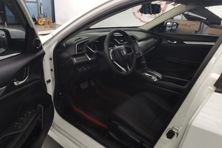 Used Honda Civic 2016 220TURBO CVT Luxury Edition Driver Seat