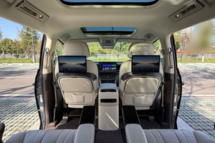 Used Denza D9 2024 DM-i 980 Four-Wheel Drive Flagship Model