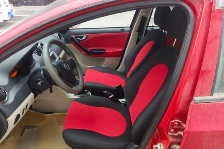 Used JAC Group Tongyue RS 2012 Cross 1.3L Manual Luxury Model