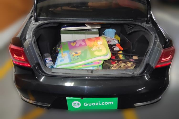 Used Volkswagen Magotan 2015 Facelift 1.8TSI Luxury Model Trunk