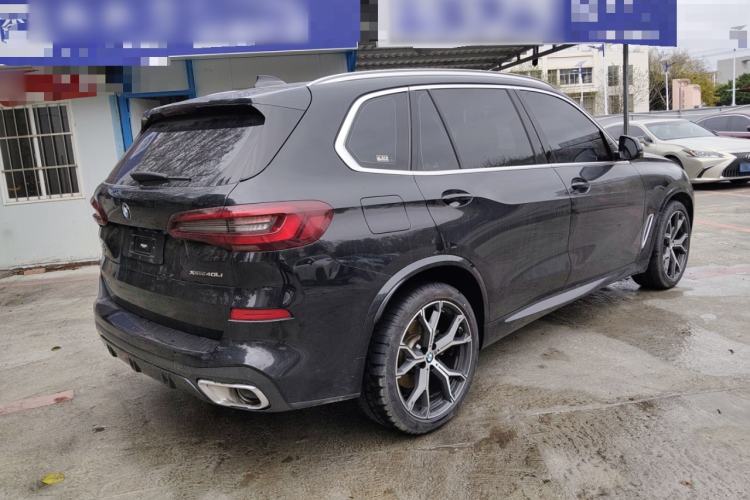 Used BMW X5 2022 xDrive 40Li M Sport Package