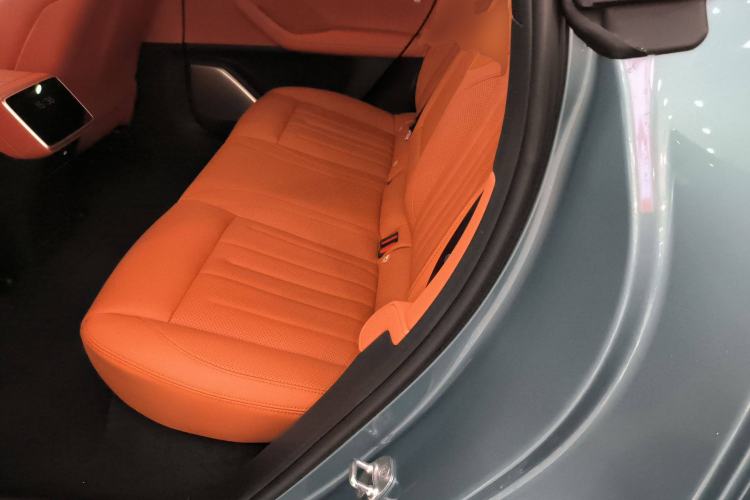 Used ONVO L60 2024 60 kWh Rear-Drive Version
