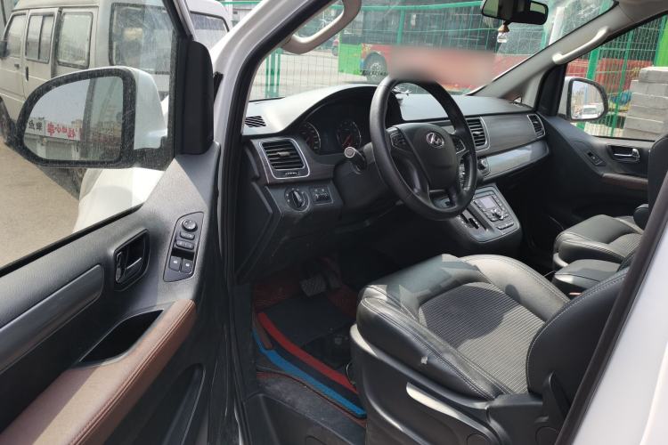 Used SAIC MAXUS G10 2018 PLUS 2.0T Automatic Elite Edition Driver Seat