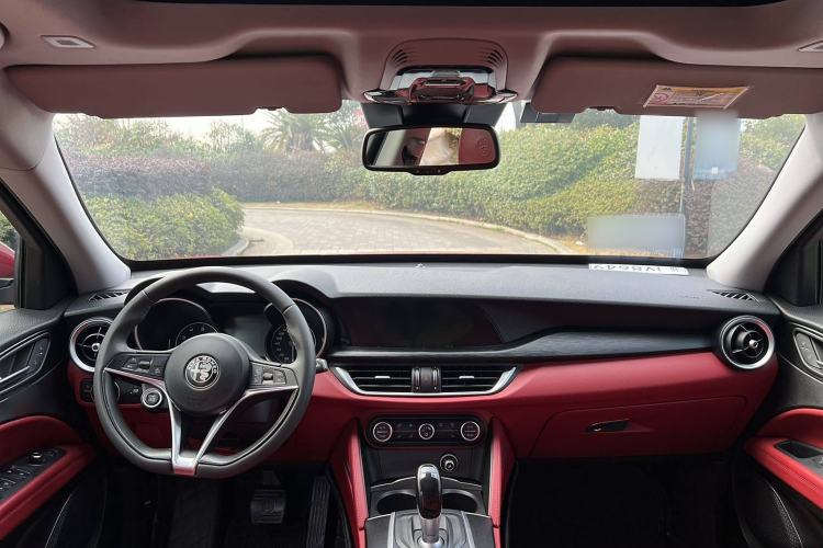 Used Alfa Romeo Stelvio 2017 2.0T 200HP Elite Edition
