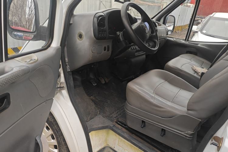 Used Ford Classic Transit 2015 2.8T Diesel Multi-Function Vehicle Short Wheelbase 6-Seater Mid-Roof Edition JX493ZLQ4