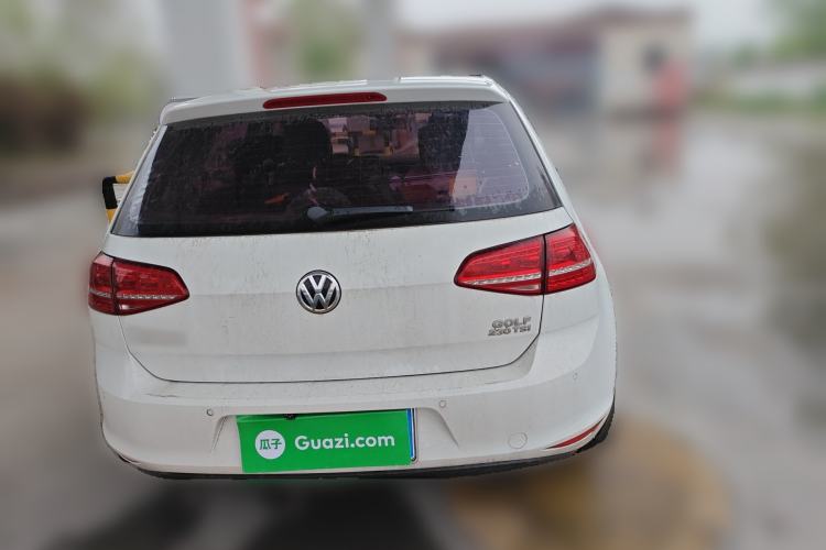 Used Volkswagen Golf 2016 230TSI Automatic Luxury Version
