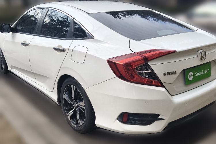 Used Honda Civic 2016 220TURBO CVT Prestige Edition
