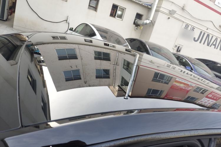 Used Tesla Model Y 2023 Long-Range All-Wheel-Drive Version