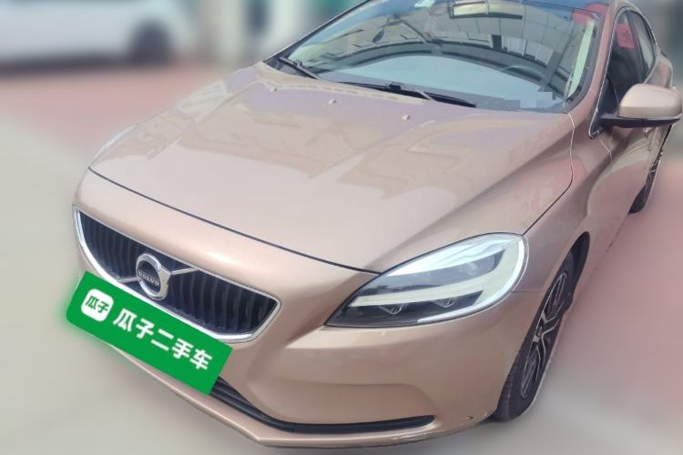 Used Volvo V40 2016 T3 Zhiyi Edition