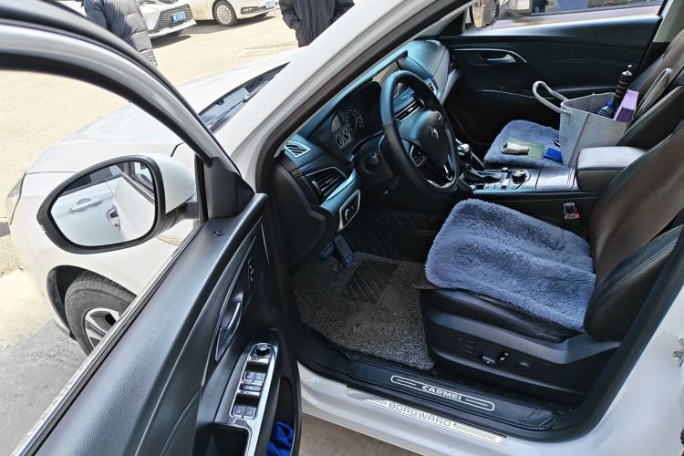 Used BORGWARD BX7 2016 28T Two-Wheel Drive Luxury Version 5 Seats
