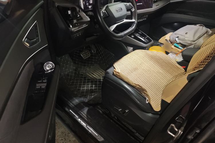 Used Audi Q5 e-tron 2023 40 e-tron Shining Edition Mecha Kit