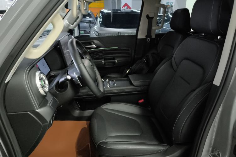 Used Tank 300 2025 2.0T Conqueror
